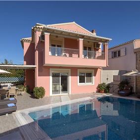 7 bedroom seaside villa with pool, Kassiopi, sleeps 13